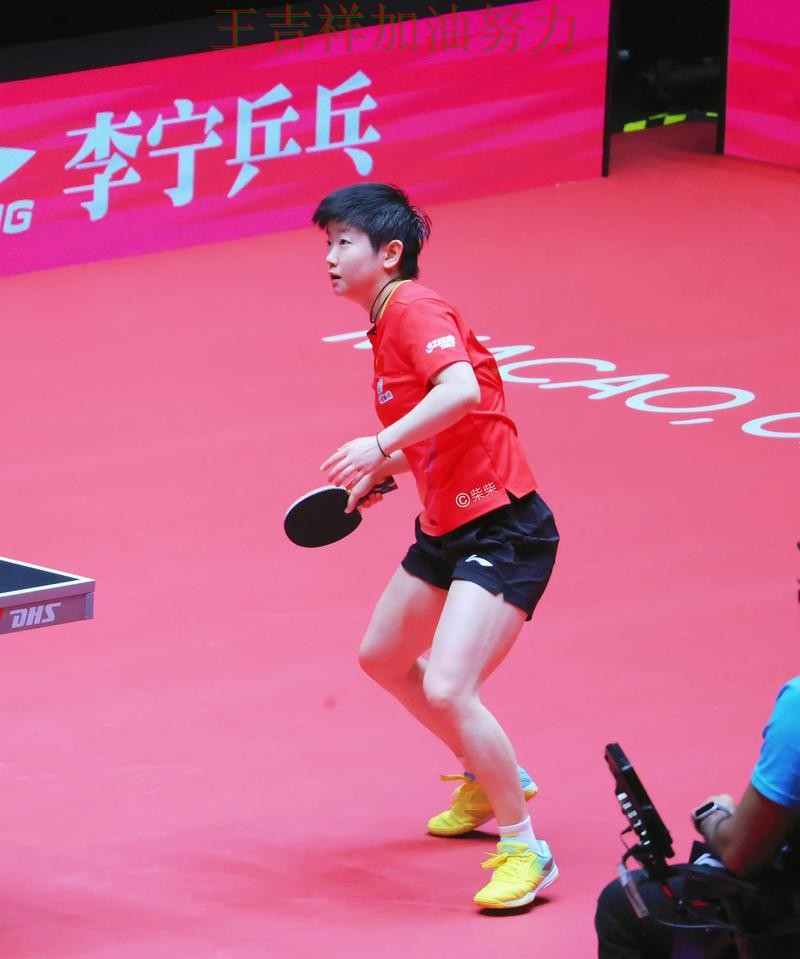 孙颖莎在世界杯预选赛中赛后发声回应外界质疑 使竞争形势愈发激烈